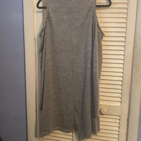 Alya Mock Neck Gray Sleeveless Dress - Picture 5 of 8